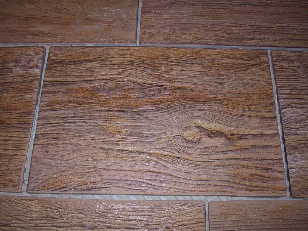 Click for original image 435k 2048x1536